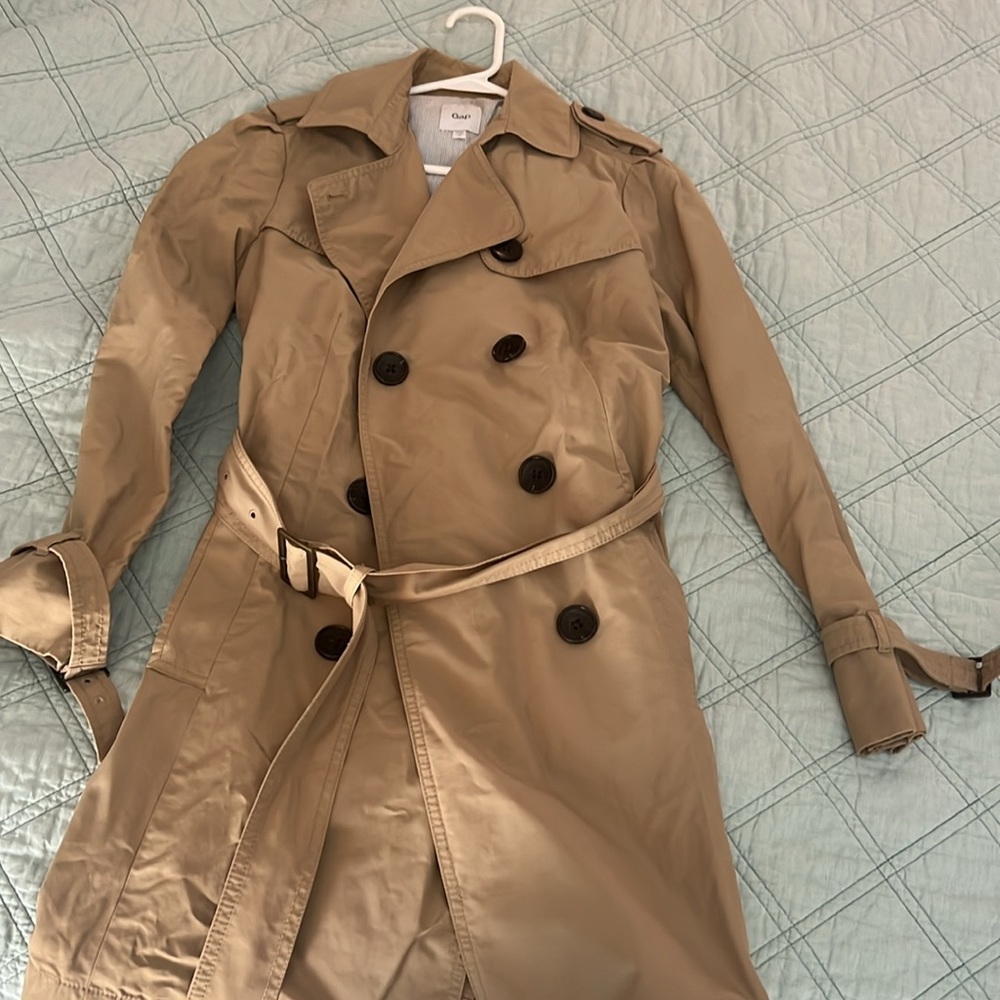 Great spring jacket. Fantastic condition.